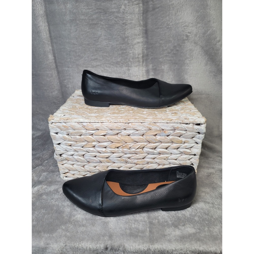 b.o.c. Born Black Pointed Toe Ballet Flats Minimalist Timeless Size 7M Preppy